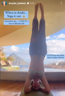 Brooke Baldwin feet photo thumbnail