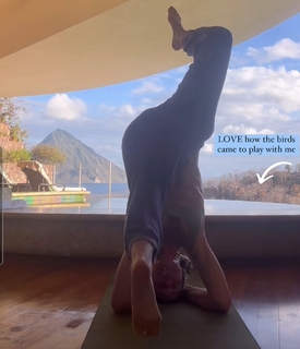 Brooke Baldwin feet photo thumbnail