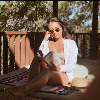 Brooke Blurton feet photo 18
