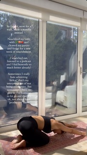 Brooke Blurton feet photo 4