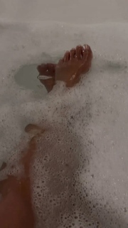 Brooke Blurton feet photo 18