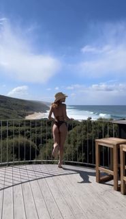 Brooke Blurton feet photo 3