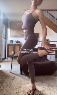 Brooke Blurton feet photo 14