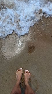 Brooke Blurton feet photo 7
