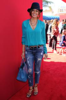 Brooke Burke feet photo thumbnail