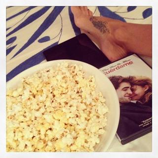 Brooke Burke feet photo thumbnail