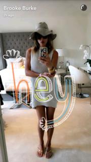 Brooke Burke feet photo thumbnail