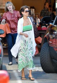 Brooke Burke feet photo thumbnail