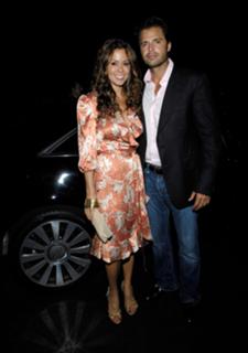 Brooke Burke feet photo thumbnail