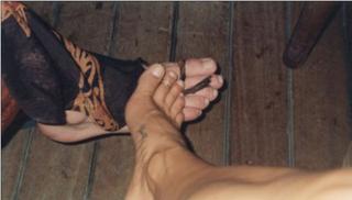 Brooke Burke feet photo thumbnail