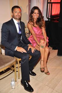 Brooke Burke feet photo thumbnail