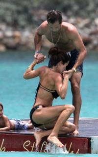 Brooke Burke feet photo thumbnail