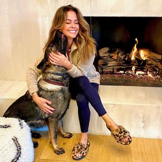 Brooke Burke feet photo thumbnail
