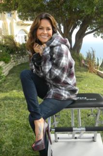 Brooke Burke feet photo thumbnail