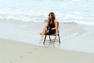 Brooke Burke feet photo thumbnail