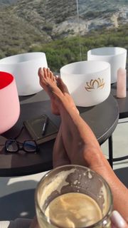Brooke Burke feet photo thumbnail