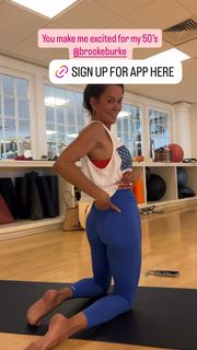 Brooke Burke feet photo thumbnail