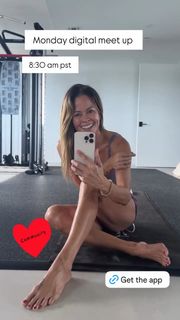 Brooke Burke feet photo thumbnail