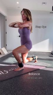 Brooke Burke feet photo thumbnail