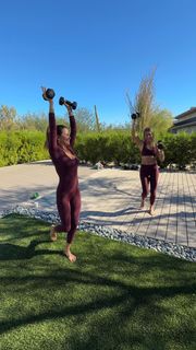 Brooke Burke feet photo thumbnail