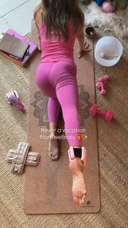 Brooke Burke feet photo 3