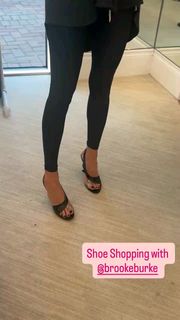 Brooke Burke feet photo 15
