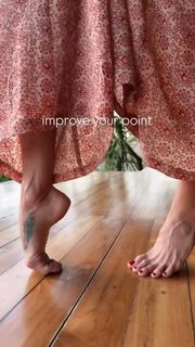 Brooke Burke feet photo 15