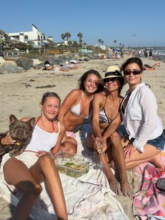 Brooke Burke feet photo 5