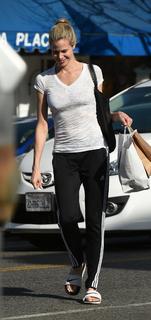 Brooke Burns feet photo thumbnail