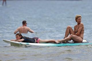 Brooke Burns feet photo thumbnail