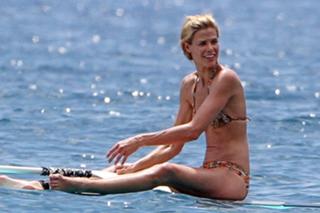 Brooke Burns feet photo thumbnail