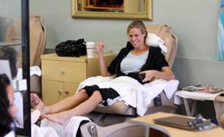 Brooke Burns feet photo thumbnail