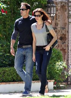 Brooke Burns feet photo thumbnail