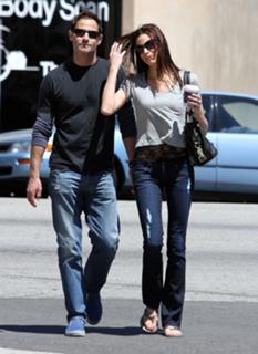 Brooke Burns feet photo thumbnail