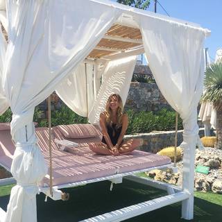 Brooke Butler feet photo thumbnail