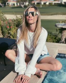 Brooke Butler feet photo thumbnail