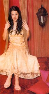 Brooke Fraser feet photo 2