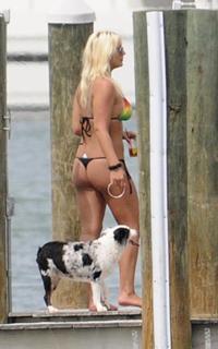 Brooke Hogan feet photo thumbnail