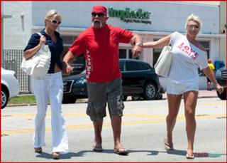 Brooke Hogan feet photo thumbnail