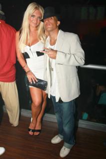 Brooke Hogan feet photo thumbnail