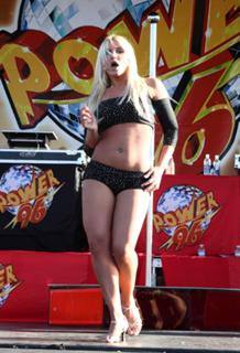 Brooke Hogan feet photo thumbnail