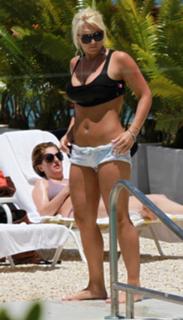 Brooke Hogan feet photo thumbnail