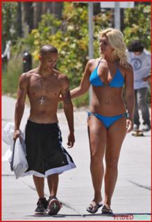 Brooke Hogan feet photo thumbnail