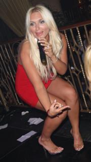 Brooke Hogan feet photo thumbnail