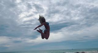 Brooke Hogan feet photo thumbnail
