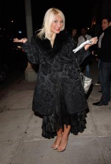 Brooke Hogan feet photo thumbnail