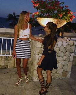 Brooke Hyland feet photo 17