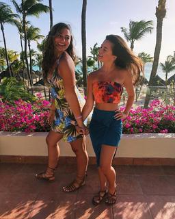 Brooke Hyland feet photo 2
