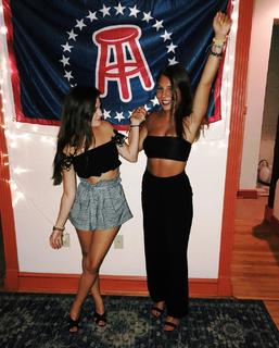 Brooke Hyland feet photo 17