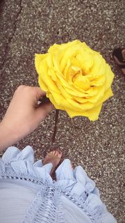 Brooke Hyland feet photo 3